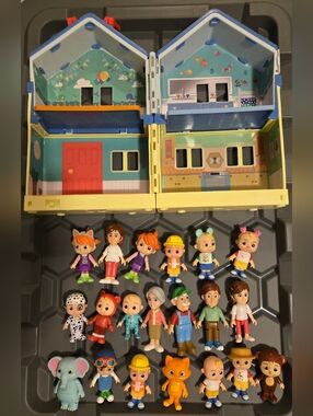 Cocomelon Doll House